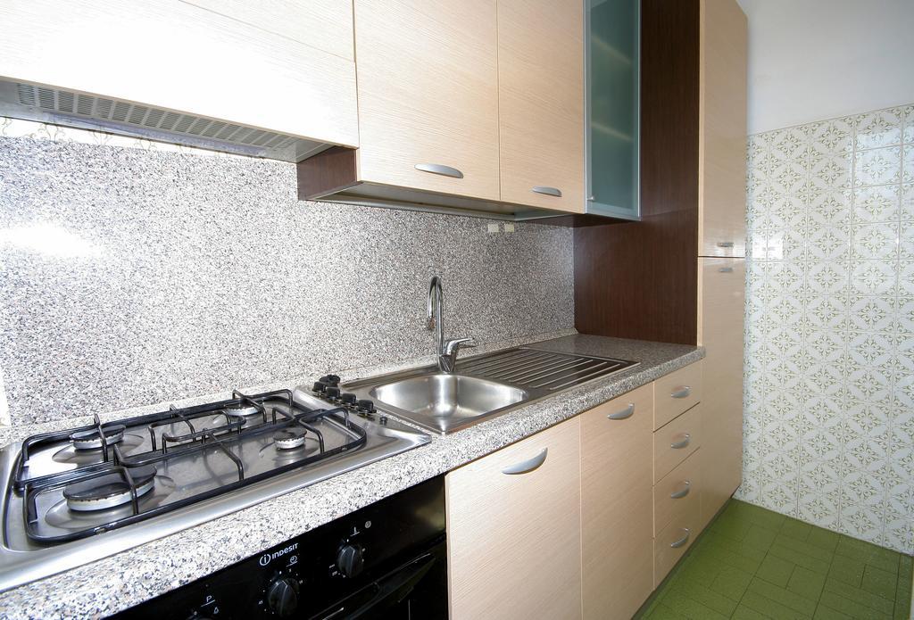 Aria Di Mare Apartment Borghetto Santo Spirito Ngoại thất bức ảnh